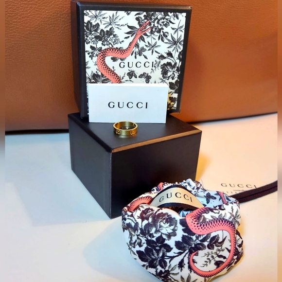 Authentic Gucci GG ICON yellow Gold Ring - Picture 2 of 8